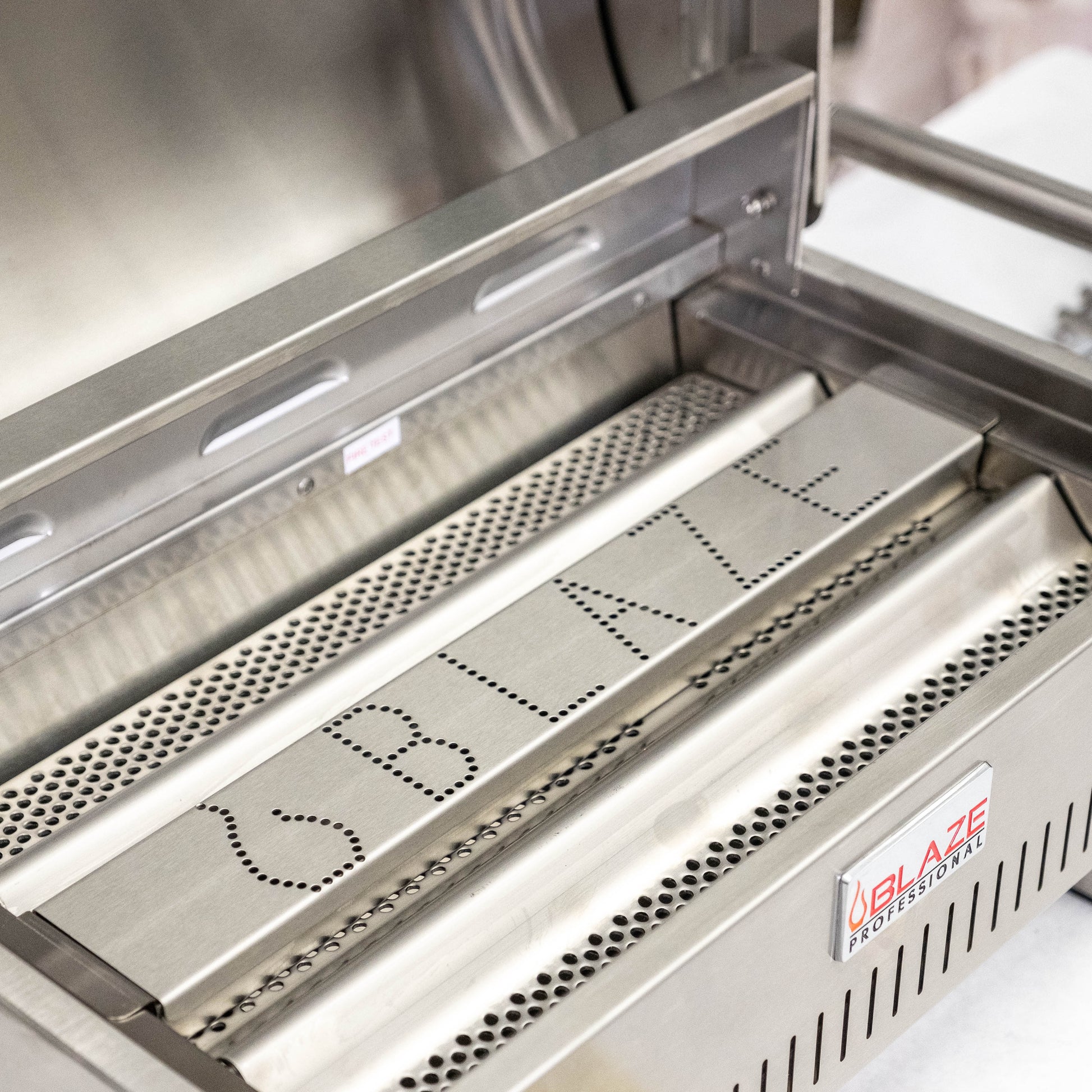 Blaze Portable Grill Smoker Box, BLZ-PROPRT-SMBX