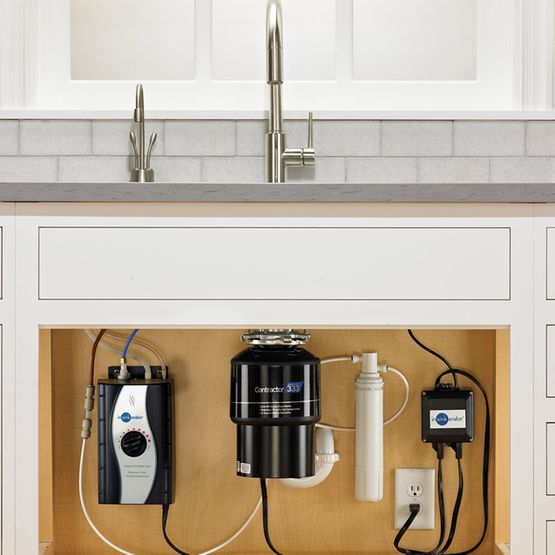 InSinkErator® CONTRACTOR 333 3/4 hp Continuous Feed Garbage Disposal w