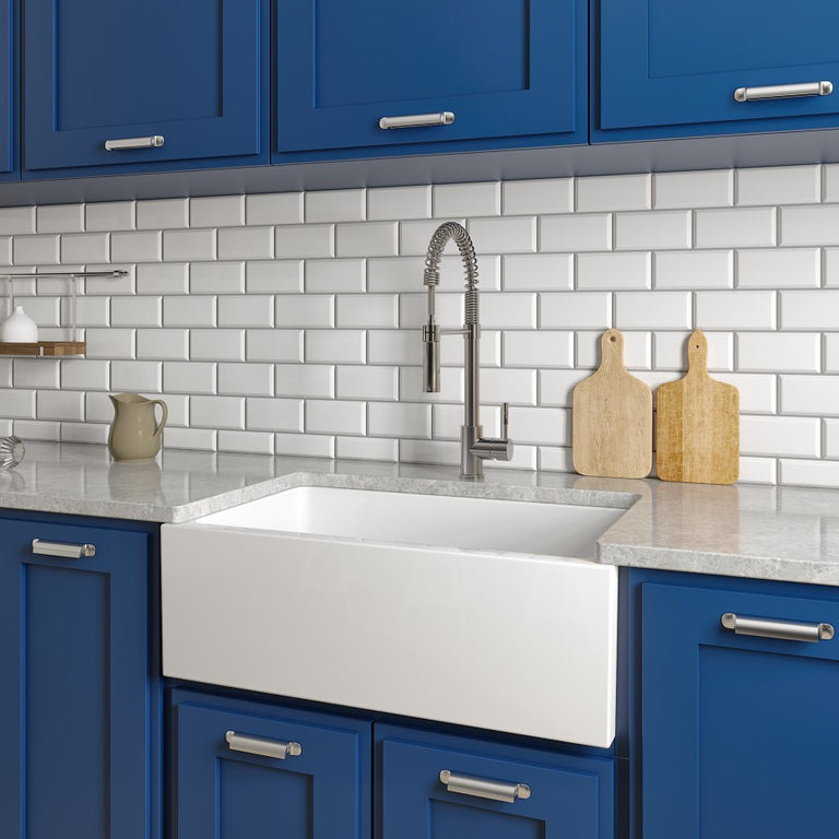 ZLINE 30 in. Venice Farmhouse Apron Front Reversible Single Bowl Fireclay Kitchen Sink with Bottom Grid in White Gloss, FRC5119-WH-30