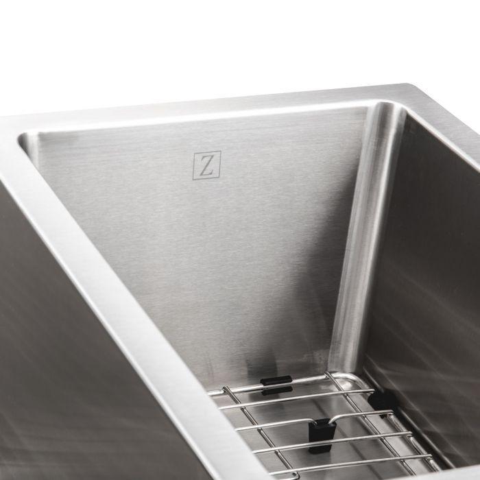 ZLINE Gateway Series 33 Inch Undermount Double Bowl Sink in Stainless Steel SC70D-33-3