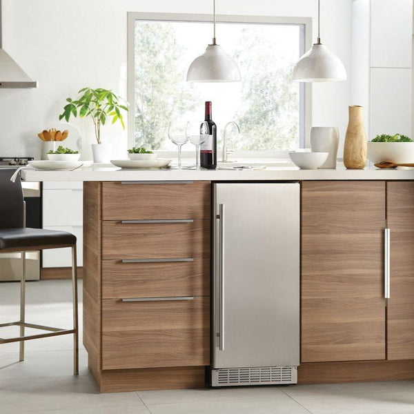 Danby Silhouette 15 in. Undercounter Ice Maker with Stainless Steel Do